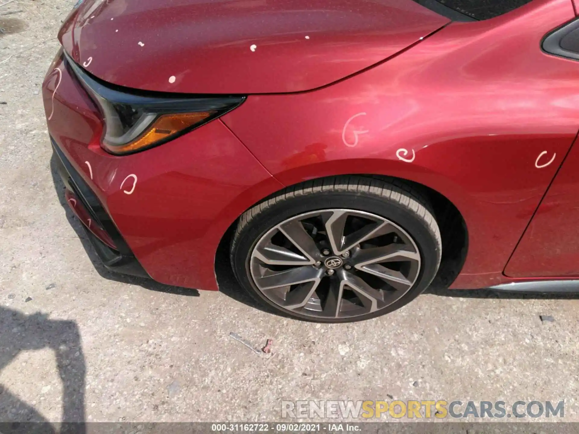 12 Photograph of a damaged car 5YFS4RCE9LP048700 TOYOTA COROLLA 2020