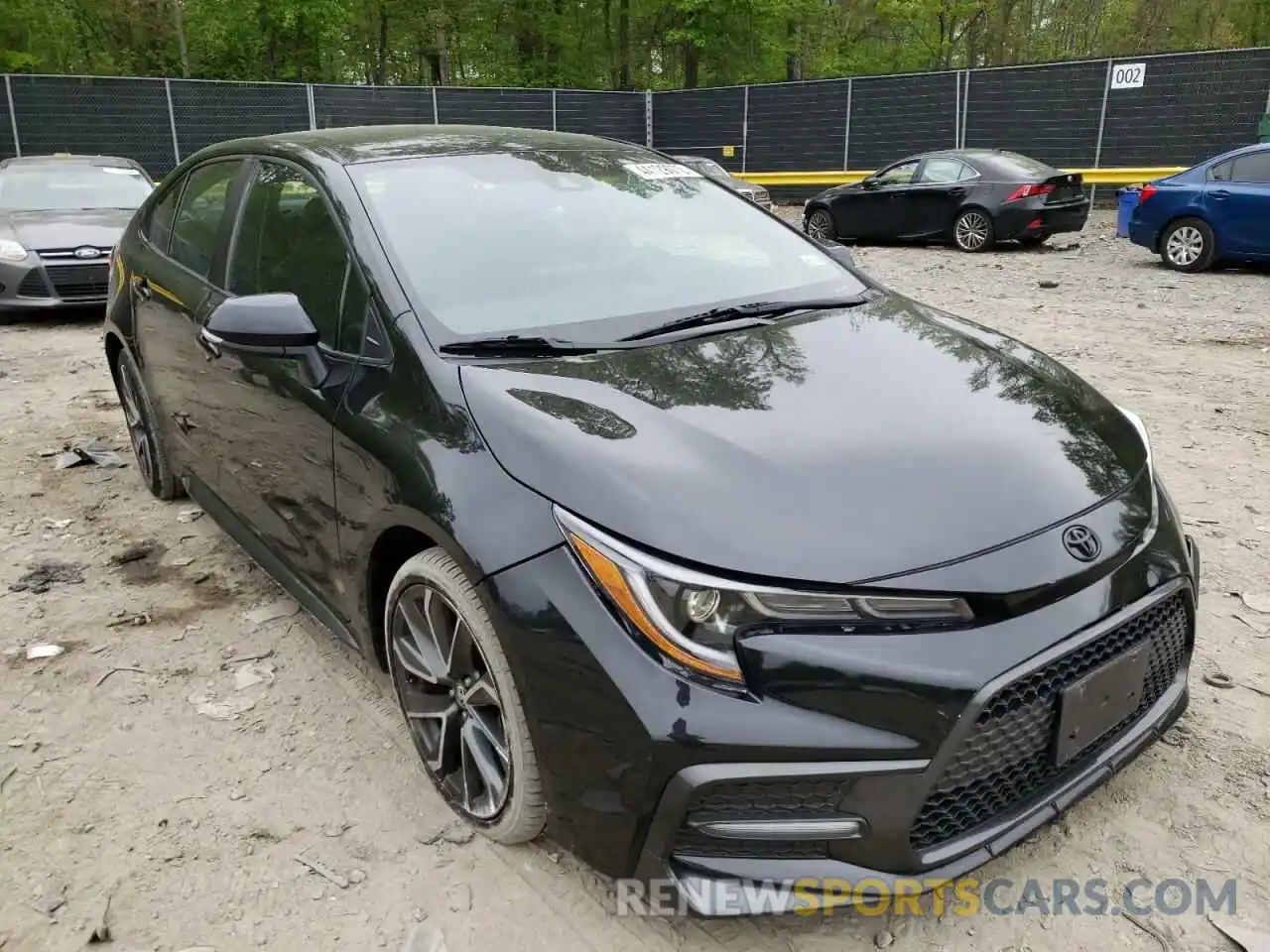 1 Photograph of a damaged car 5YFS4RCE9LP049510 TOYOTA COROLLA 2020