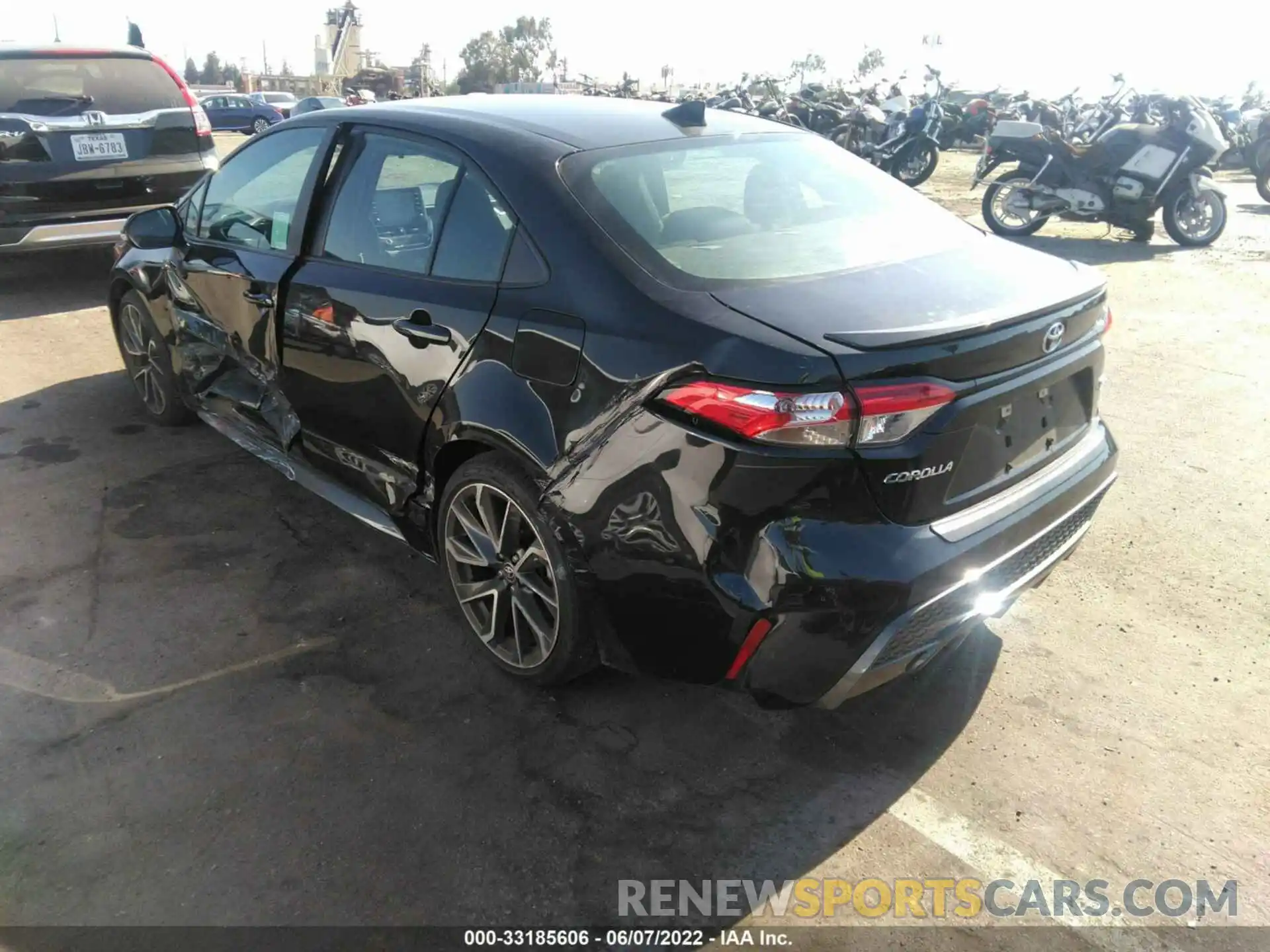 3 Photograph of a damaged car 5YFS4RCE9LP050186 TOYOTA COROLLA 2020