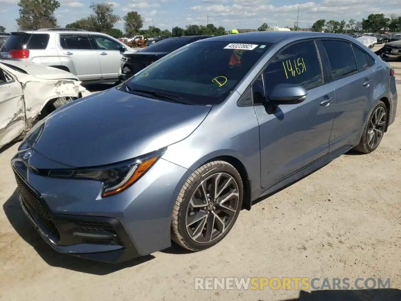 2 Photograph of a damaged car 5YFS4RCE9LP052004 TOYOTA COROLLA 2020