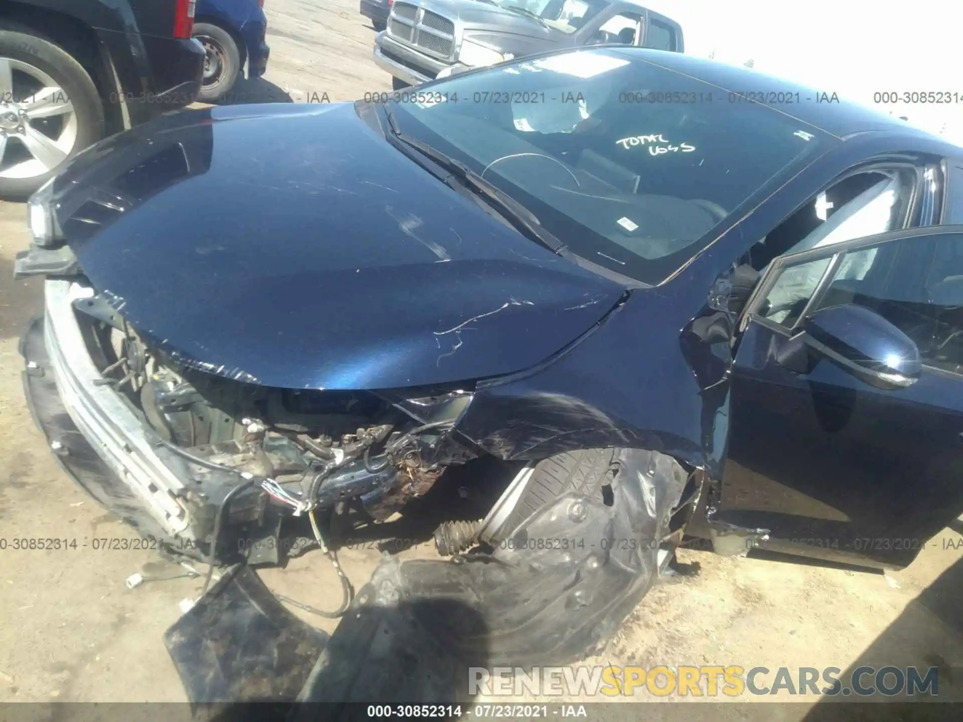 6 Photograph of a damaged car 5YFS4RCE9LP052276 TOYOTA COROLLA 2020