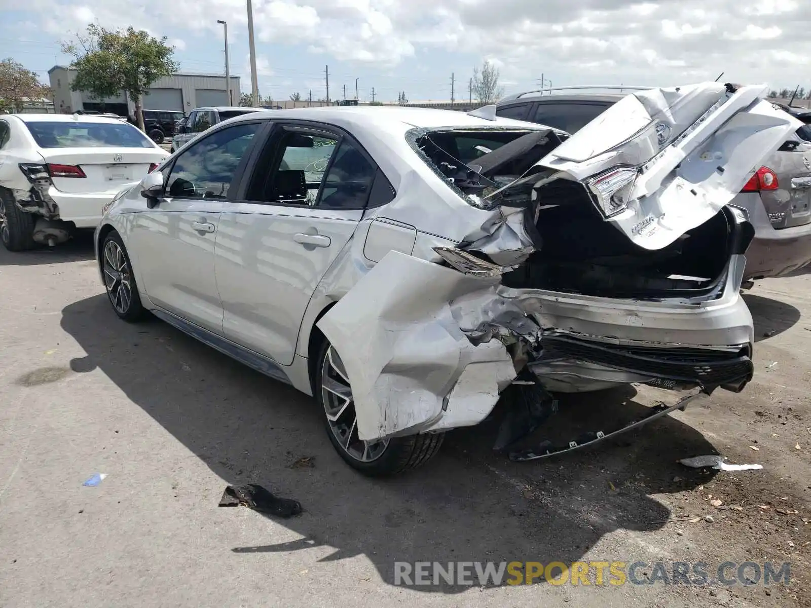3 Photograph of a damaged car 5YFS4RCE9LP053914 TOYOTA COROLLA 2020