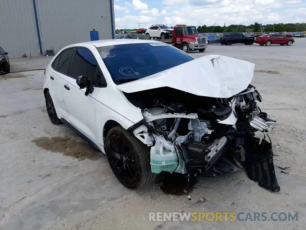 1 Photograph of a damaged car 5YFS4RCE9LP055792 TOYOTA COROLLA 2020