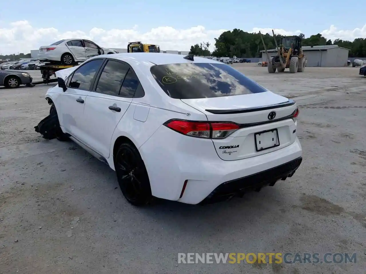 3 Photograph of a damaged car 5YFS4RCE9LP055792 TOYOTA COROLLA 2020