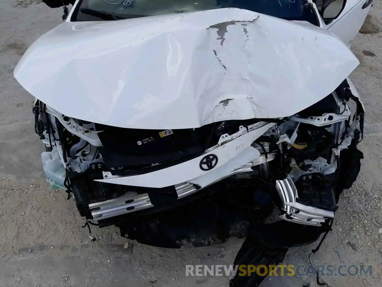 7 Photograph of a damaged car 5YFS4RCE9LP055792 TOYOTA COROLLA 2020