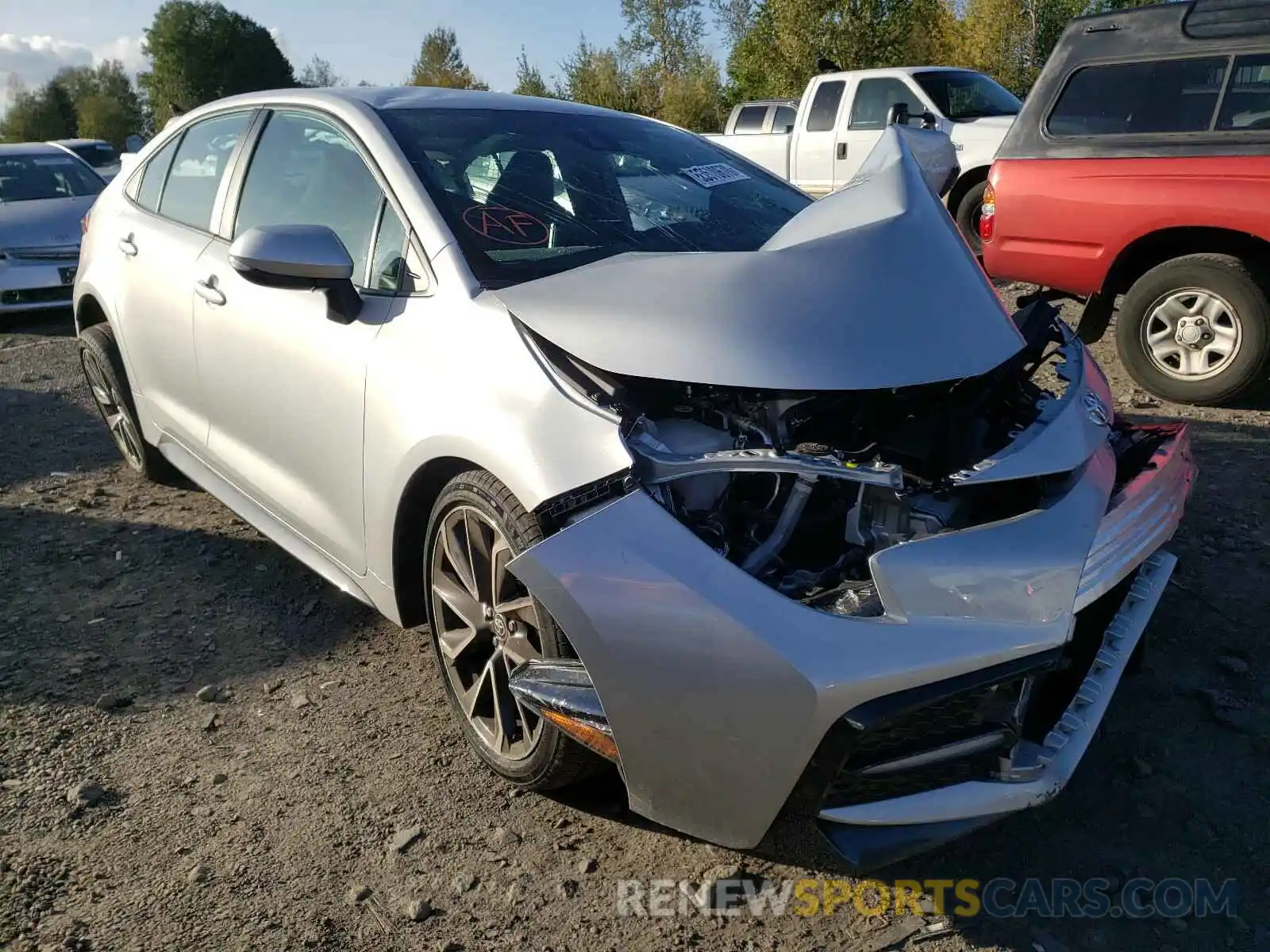 1 Photograph of a damaged car 5YFS4RCE9LP056361 TOYOTA COROLLA 2020