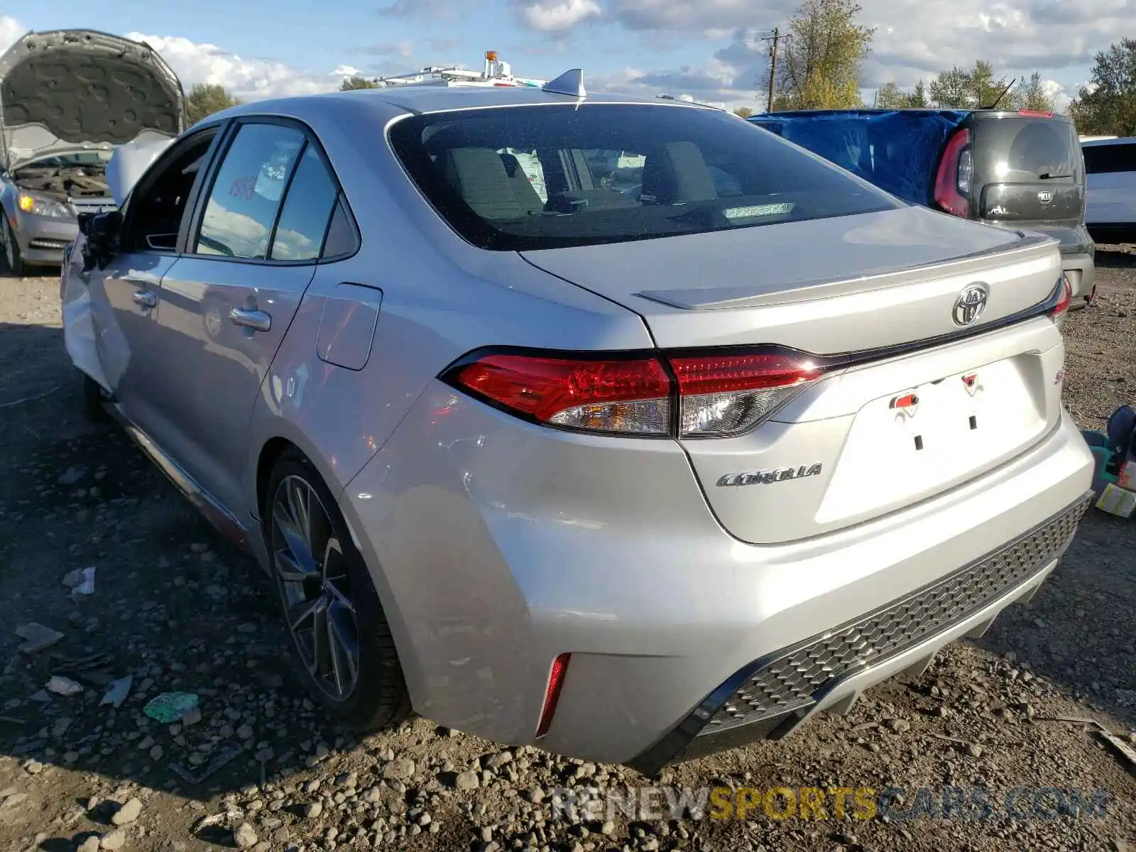 3 Photograph of a damaged car 5YFS4RCE9LP056361 TOYOTA COROLLA 2020