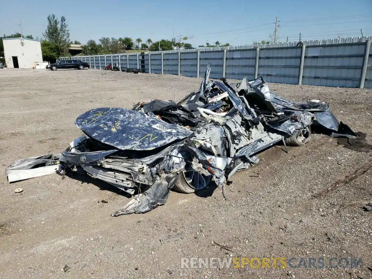 2 Photograph of a damaged car 5YFS4RCE9LP056778 TOYOTA COROLLA 2020