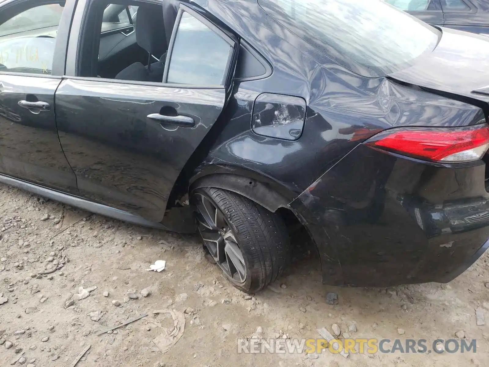 9 Photograph of a damaged car 5YFS4RCEXLP011428 TOYOTA COROLLA 2020