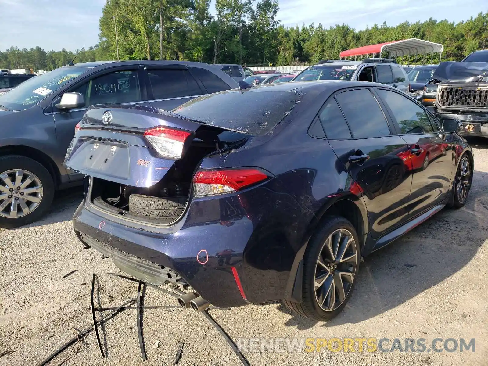 4 Photograph of a damaged car 5YFS4RCEXLP013325 TOYOTA COROLLA 2020