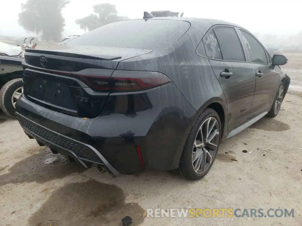 4 Photograph of a damaged car 5YFS4RCEXLP018993 TOYOTA COROLLA 2020