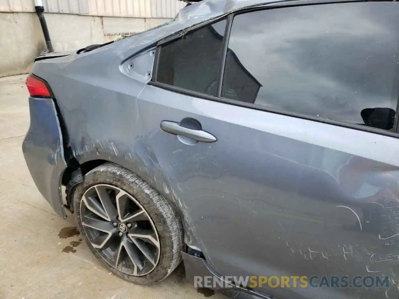 9 Photograph of a damaged car 5YFS4RCEXLP022848 TOYOTA COROLLA 2020