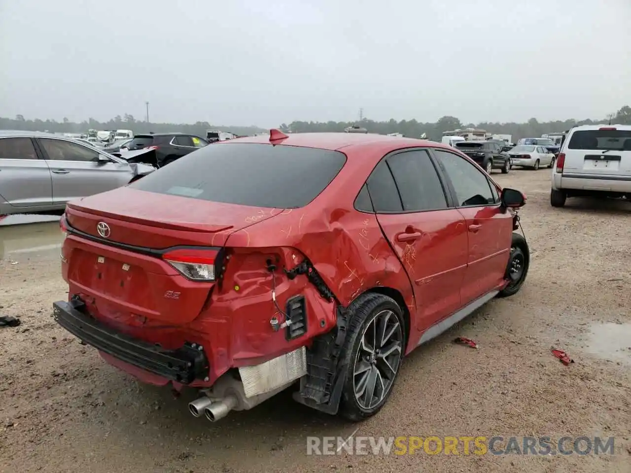 4 Photograph of a damaged car 5YFS4RCEXLP023868 TOYOTA COROLLA 2020