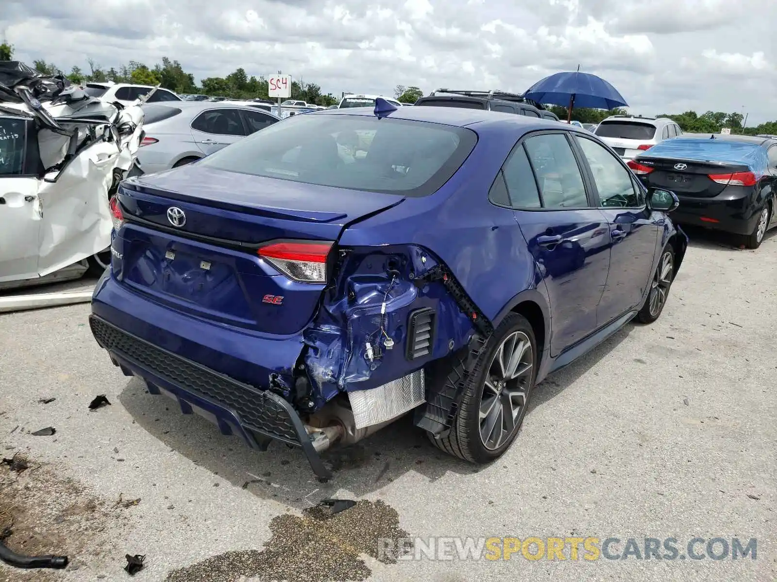 4 Photograph of a damaged car 5YFS4RCEXLP026446 TOYOTA COROLLA 2020