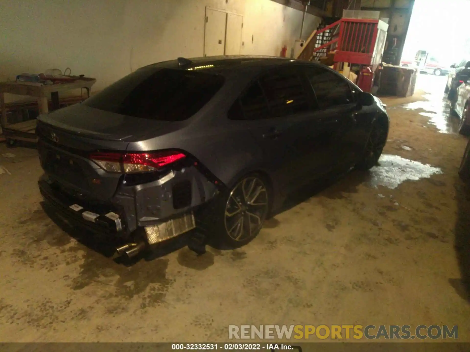 4 Photograph of a damaged car 5YFS4RCEXLP026866 TOYOTA COROLLA 2020