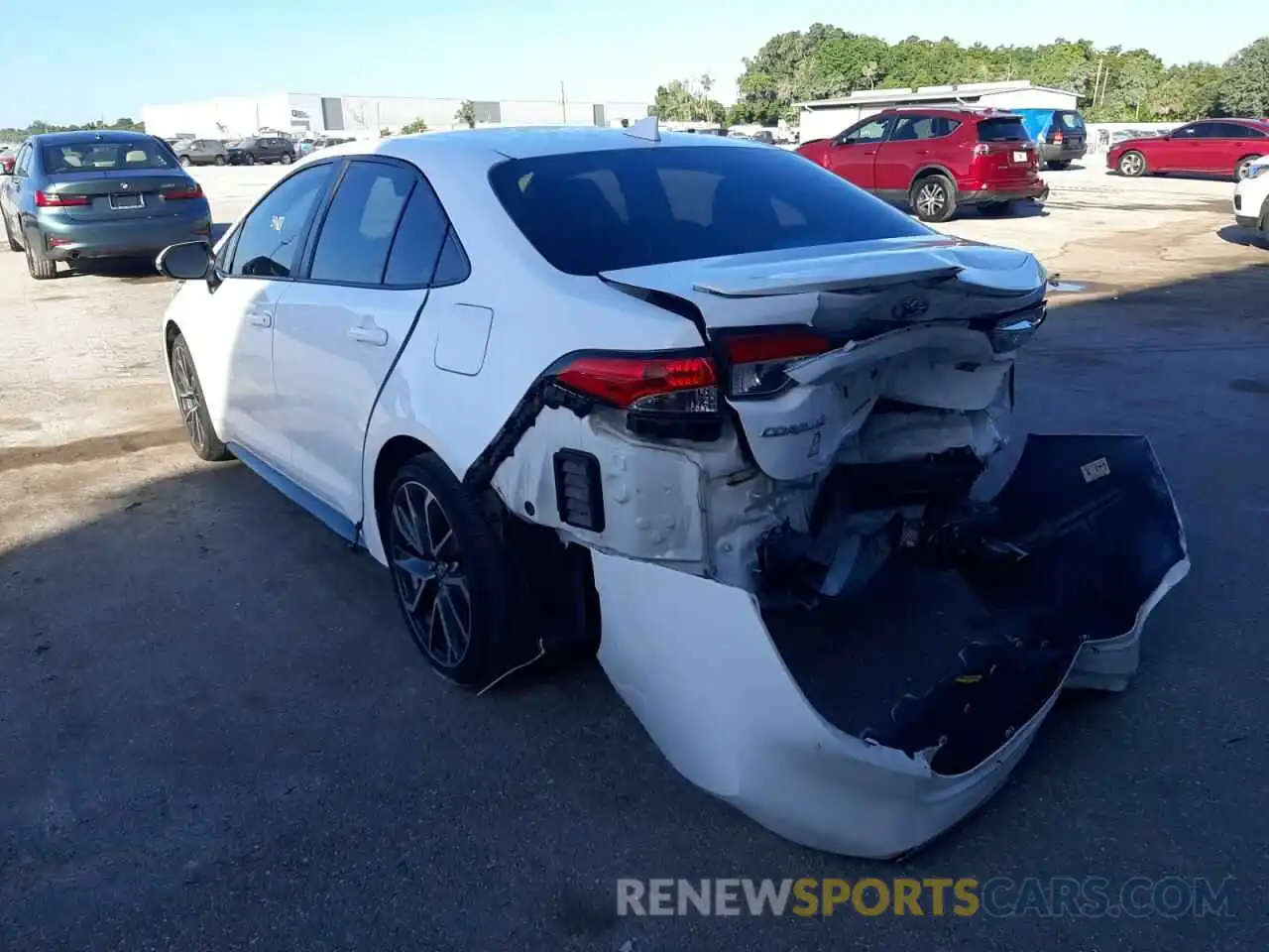 3 Photograph of a damaged car 5YFS4RCEXLP027998 TOYOTA COROLLA 2020