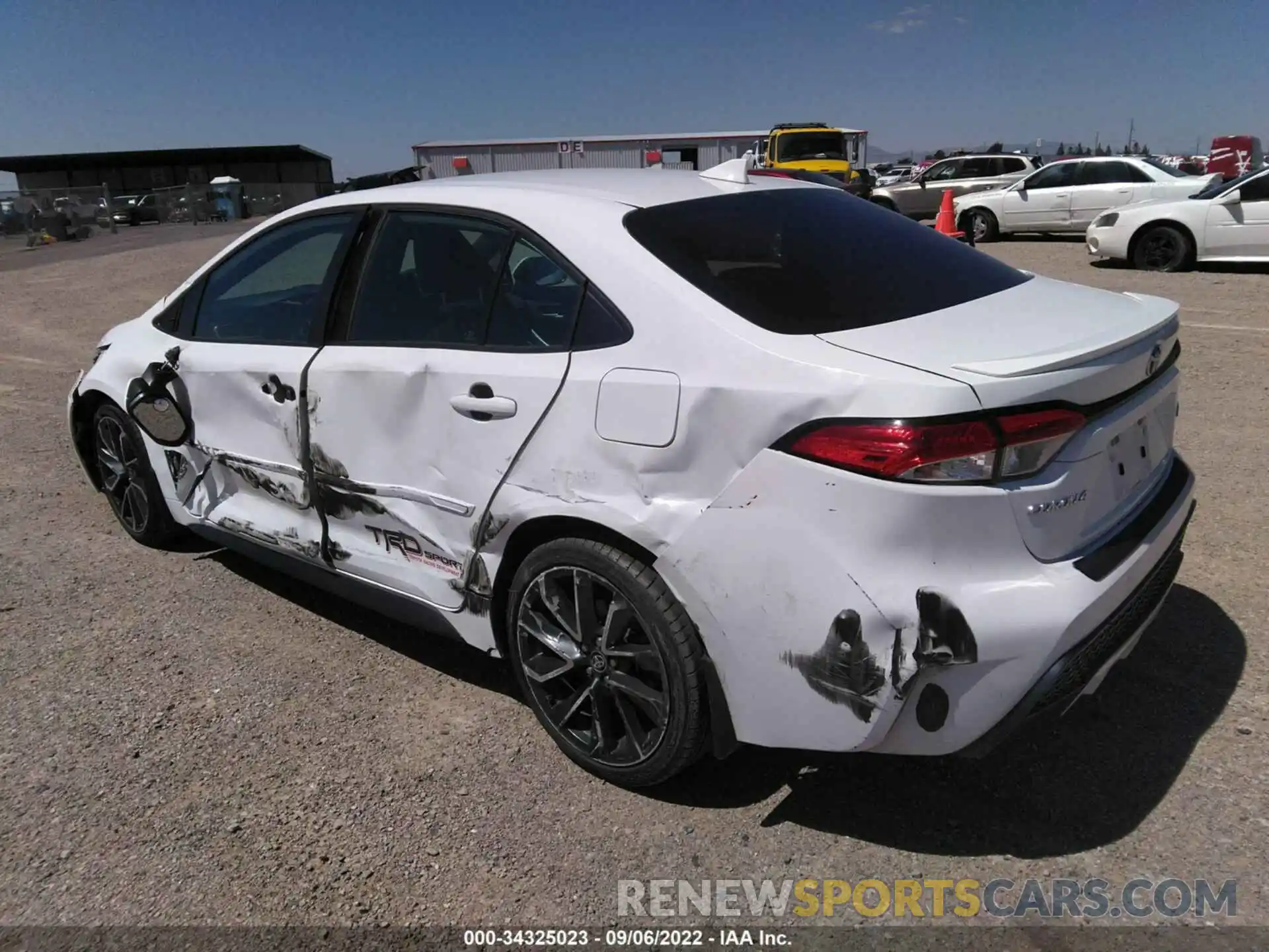 3 Photograph of a damaged car 5YFS4RCEXLP028214 TOYOTA COROLLA 2020