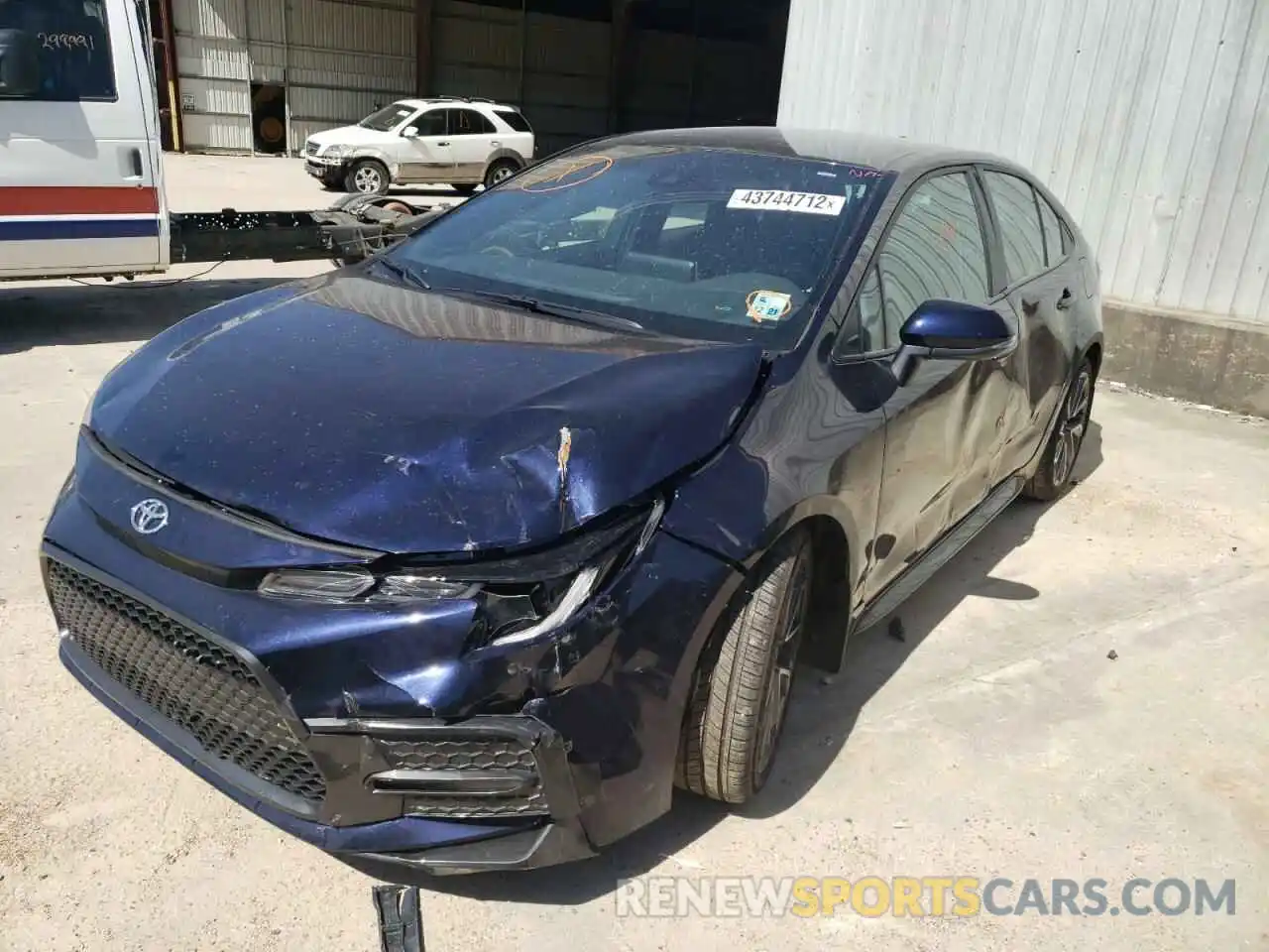 2 Photograph of a damaged car 5YFS4RCEXLP028942 TOYOTA COROLLA 2020