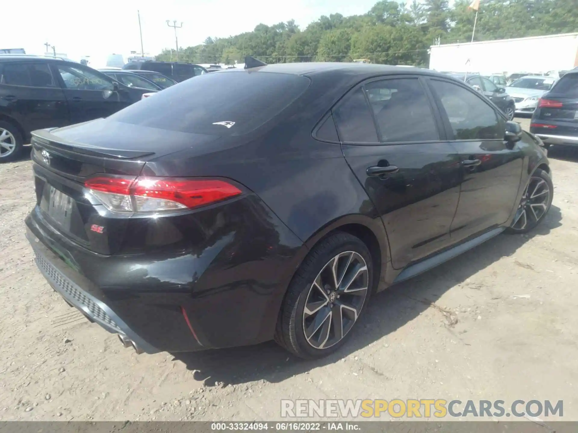 4 Photograph of a damaged car 5YFS4RCEXLP030223 TOYOTA COROLLA 2020