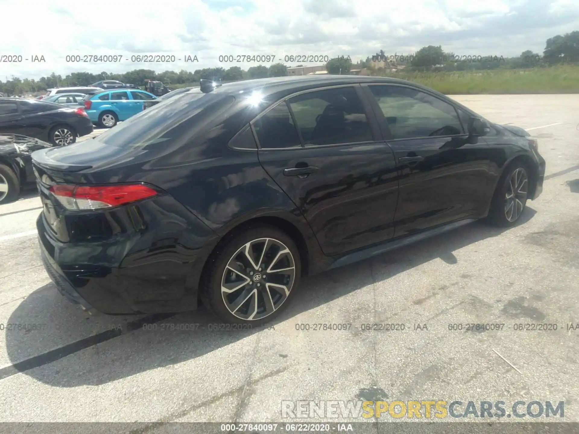 4 Photograph of a damaged car 5YFS4RCEXLP032134 TOYOTA COROLLA 2020