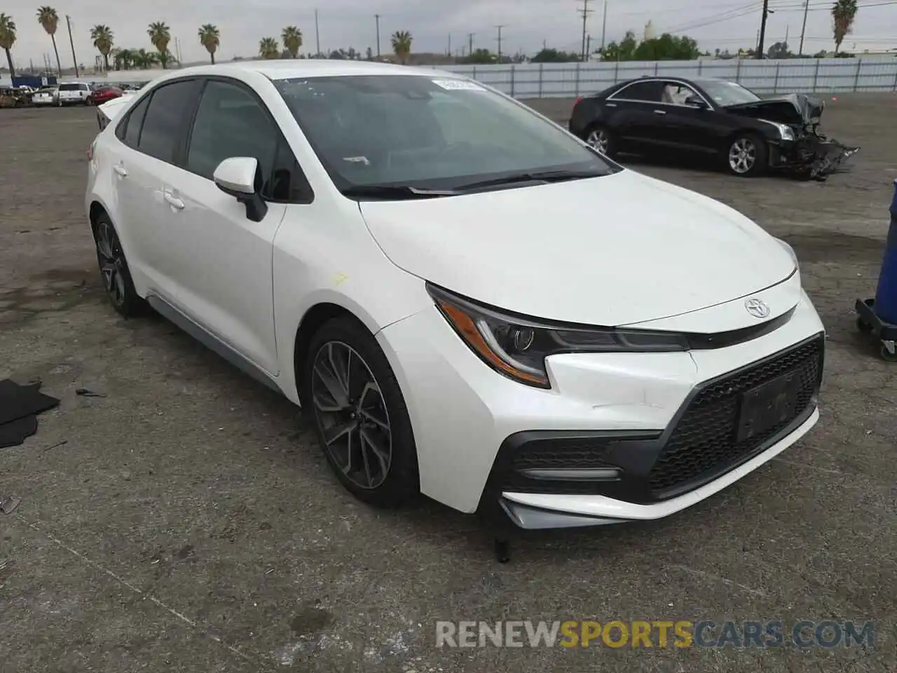 1 Photograph of a damaged car 5YFS4RCEXLP037138 TOYOTA COROLLA 2020