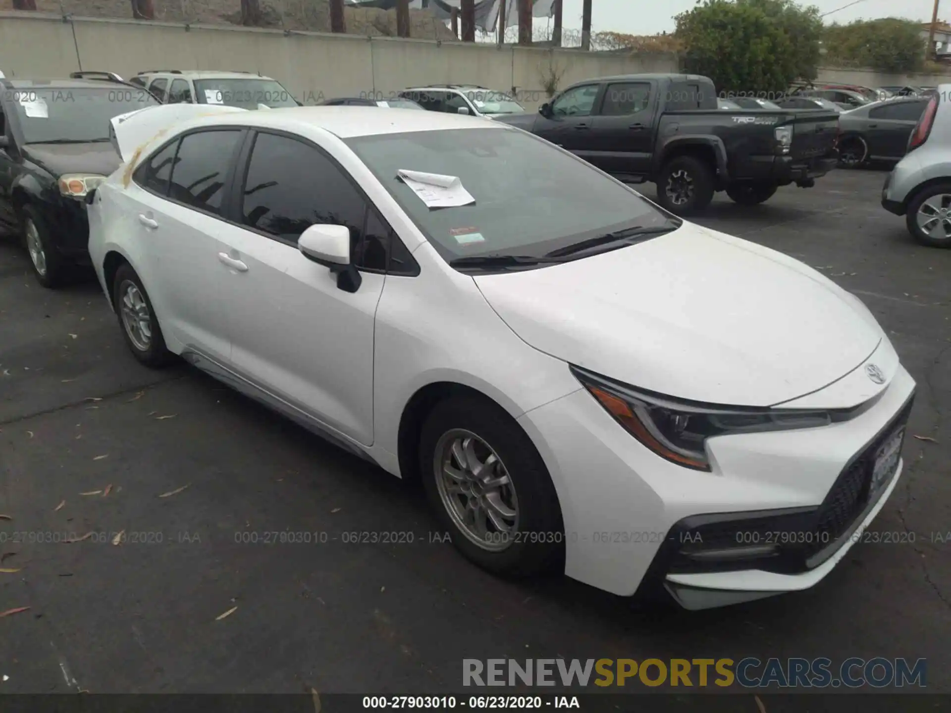 1 Photograph of a damaged car 5YFS4RCEXLP038418 TOYOTA COROLLA 2020