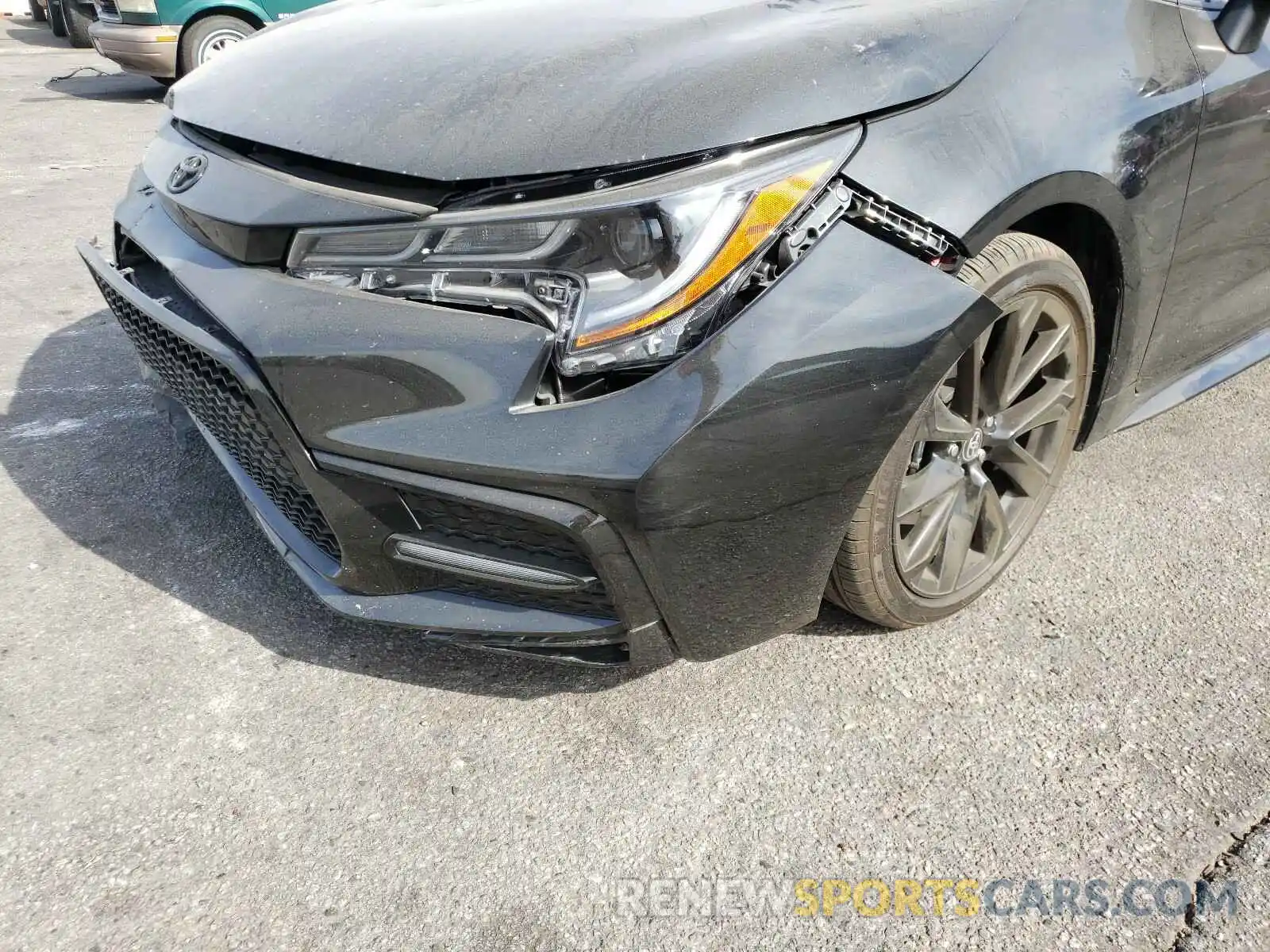 9 Photograph of a damaged car 5YFS4RCEXLP040251 TOYOTA COROLLA 2020