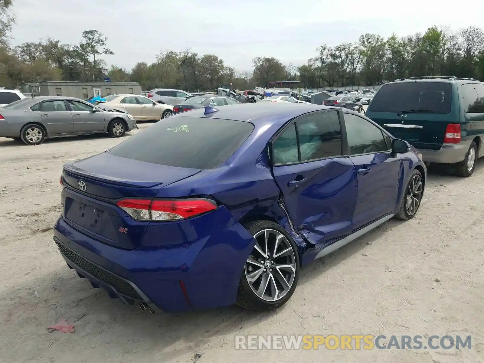 4 Photograph of a damaged car 5YFS4RCEXLP040931 TOYOTA COROLLA 2020