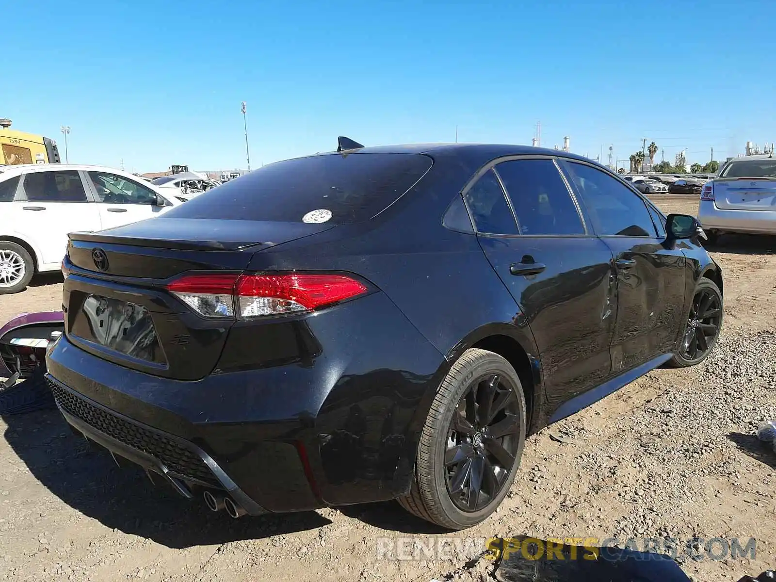 4 Photograph of a damaged car 5YFS4RCEXLP041593 TOYOTA COROLLA 2020