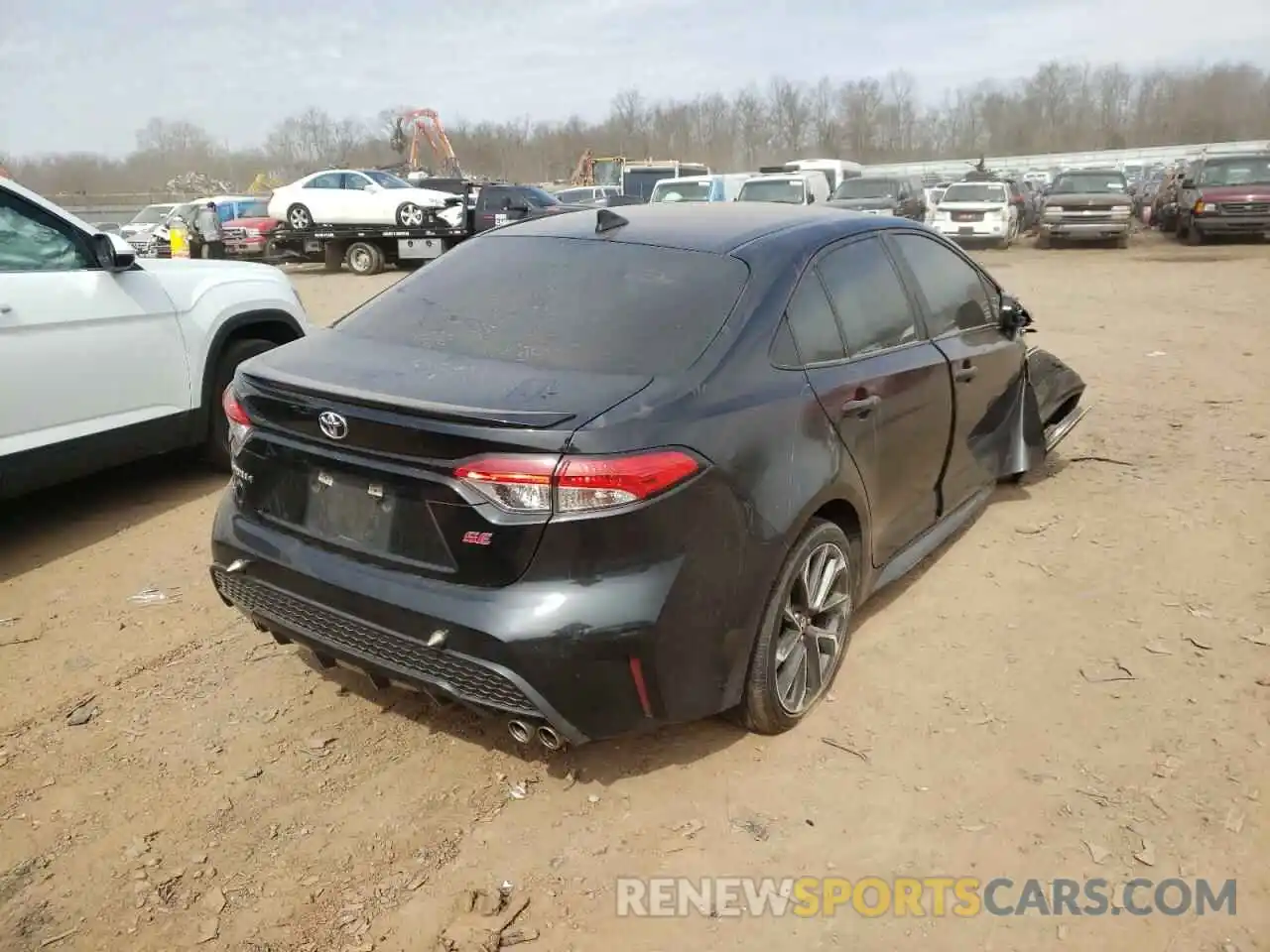 4 Photograph of a damaged car 5YFS4RCEXLP045997 TOYOTA COROLLA 2020