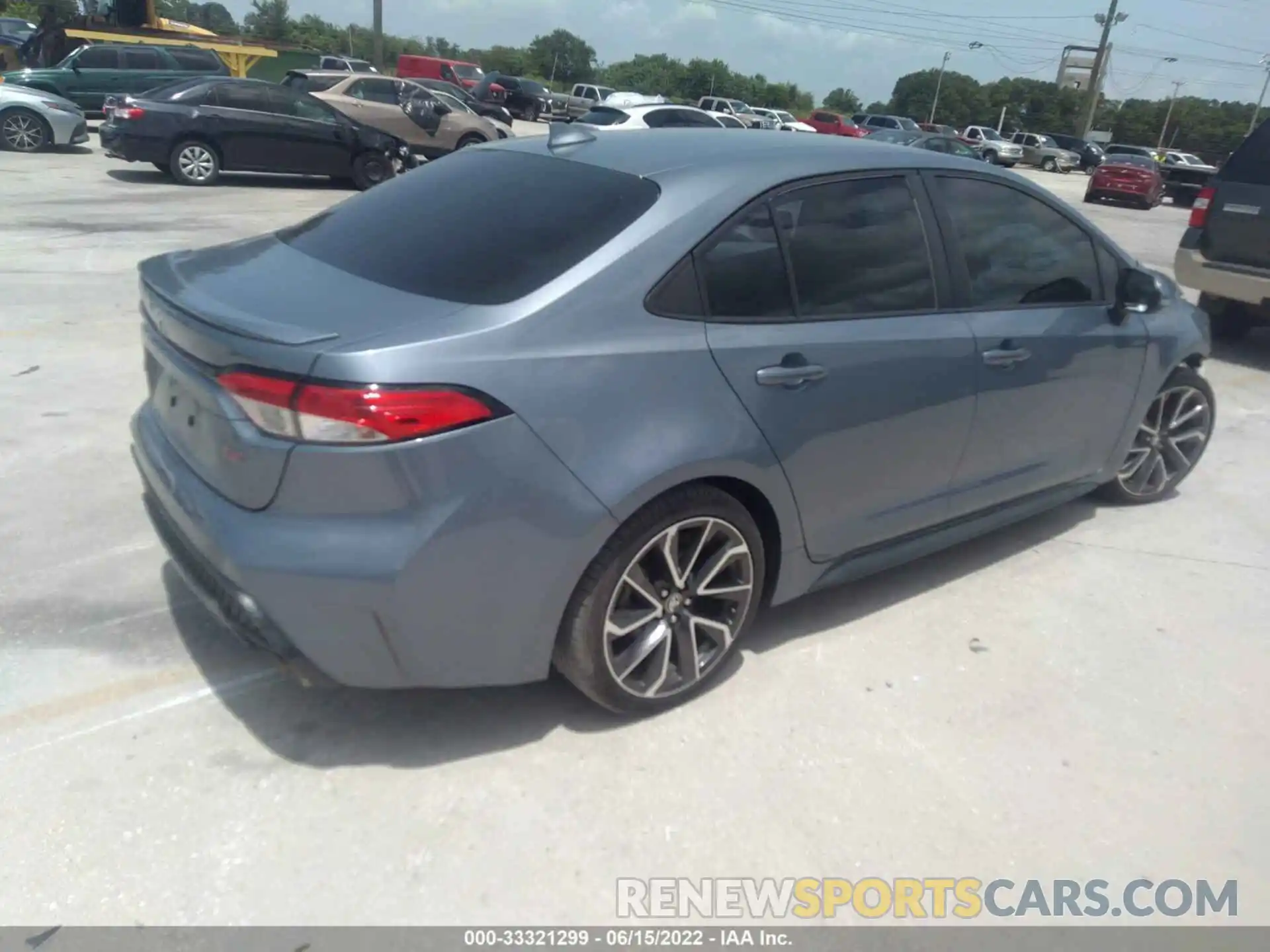 4 Photograph of a damaged car 5YFS4RCEXLP046356 TOYOTA COROLLA 2020