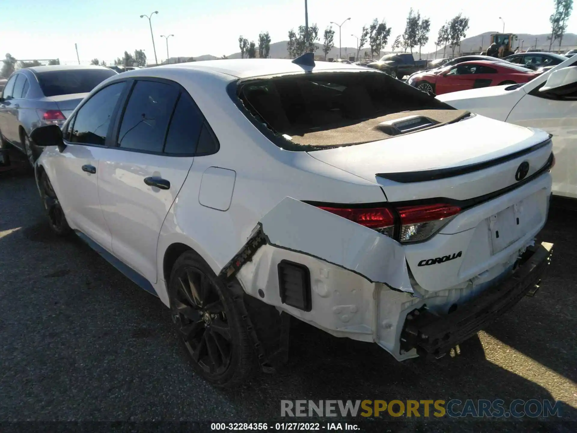 3 Photograph of a damaged car 5YFS4RCEXLP047233 TOYOTA COROLLA 2020