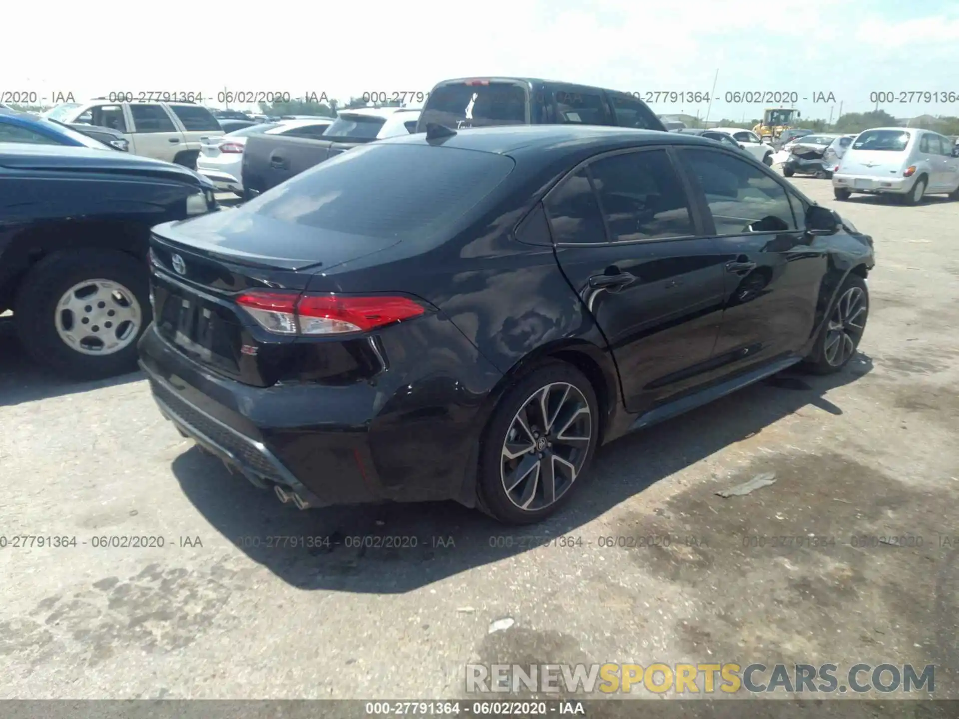 4 Photograph of a damaged car 5YFS4RCEXLP047510 TOYOTA COROLLA 2020