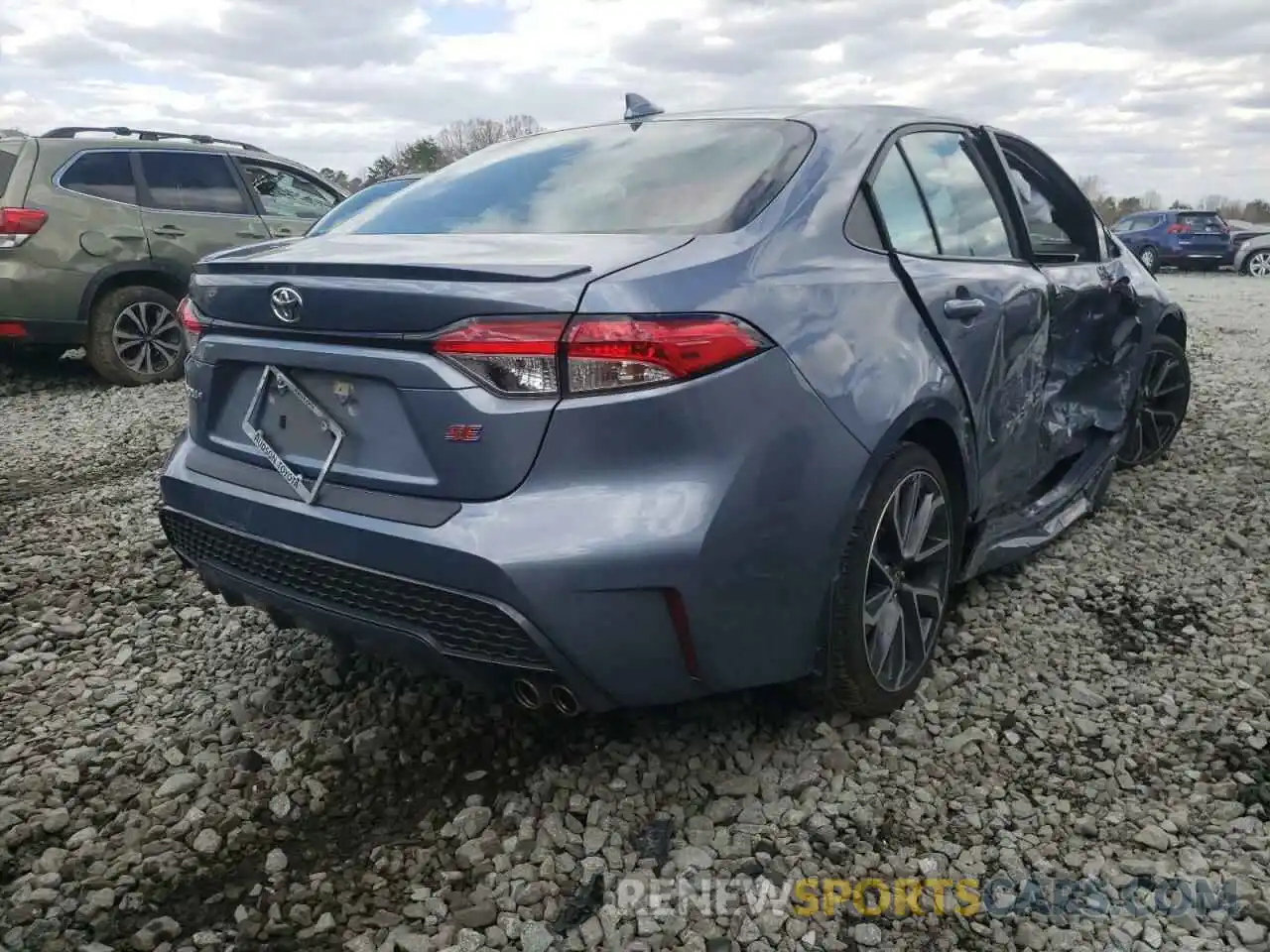 4 Photograph of a damaged car 5YFS4RCEXLP047796 TOYOTA COROLLA 2020