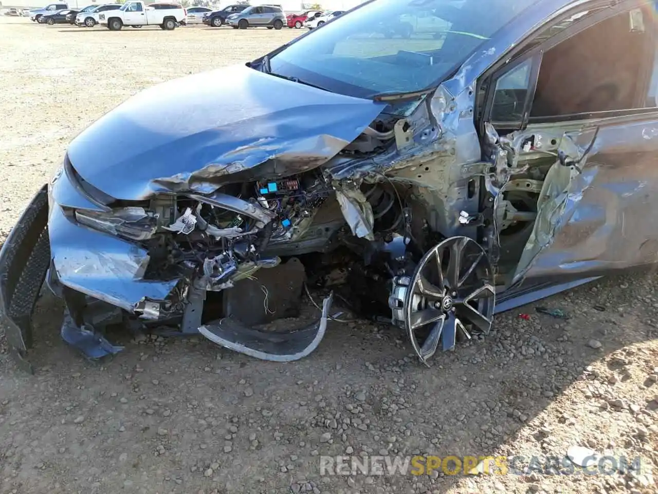 9 Photograph of a damaged car 5YFS4RCEXLP048074 TOYOTA COROLLA 2020