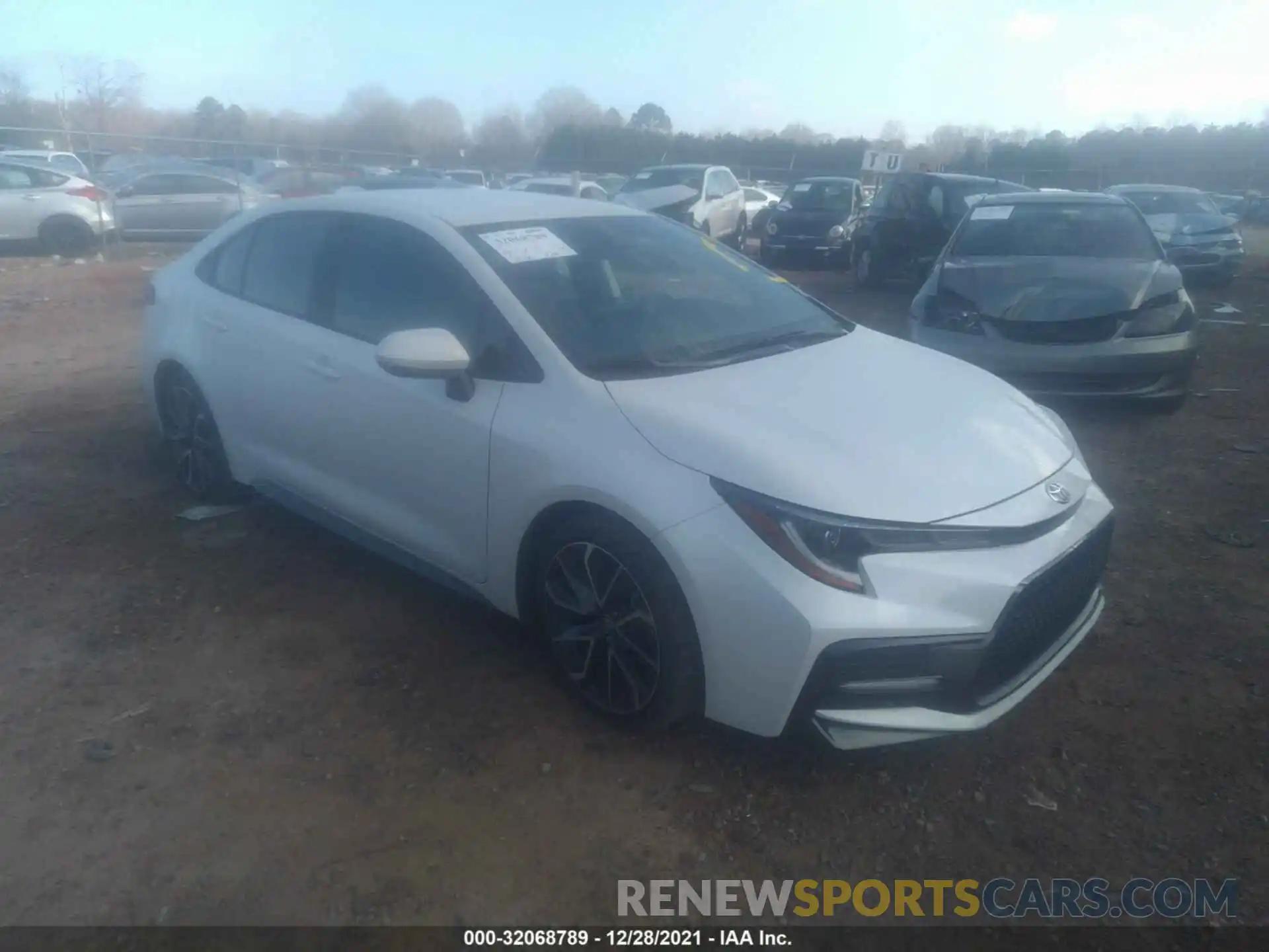 1 Photograph of a damaged car 5YFS4RCEXLP048673 TOYOTA COROLLA 2020