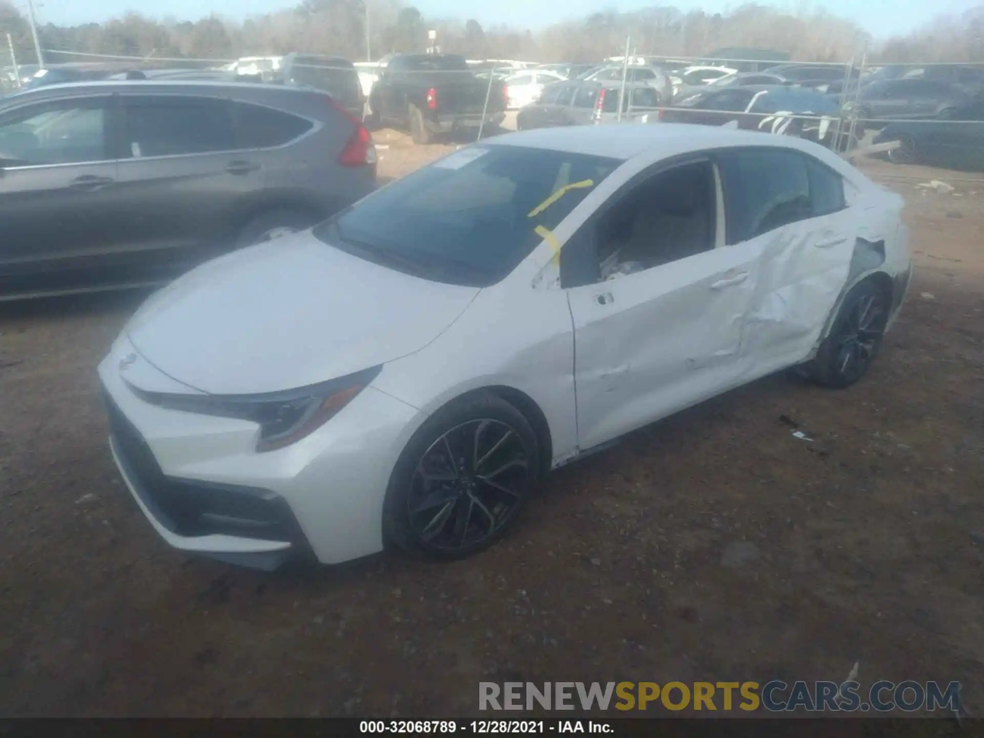 2 Photograph of a damaged car 5YFS4RCEXLP048673 TOYOTA COROLLA 2020