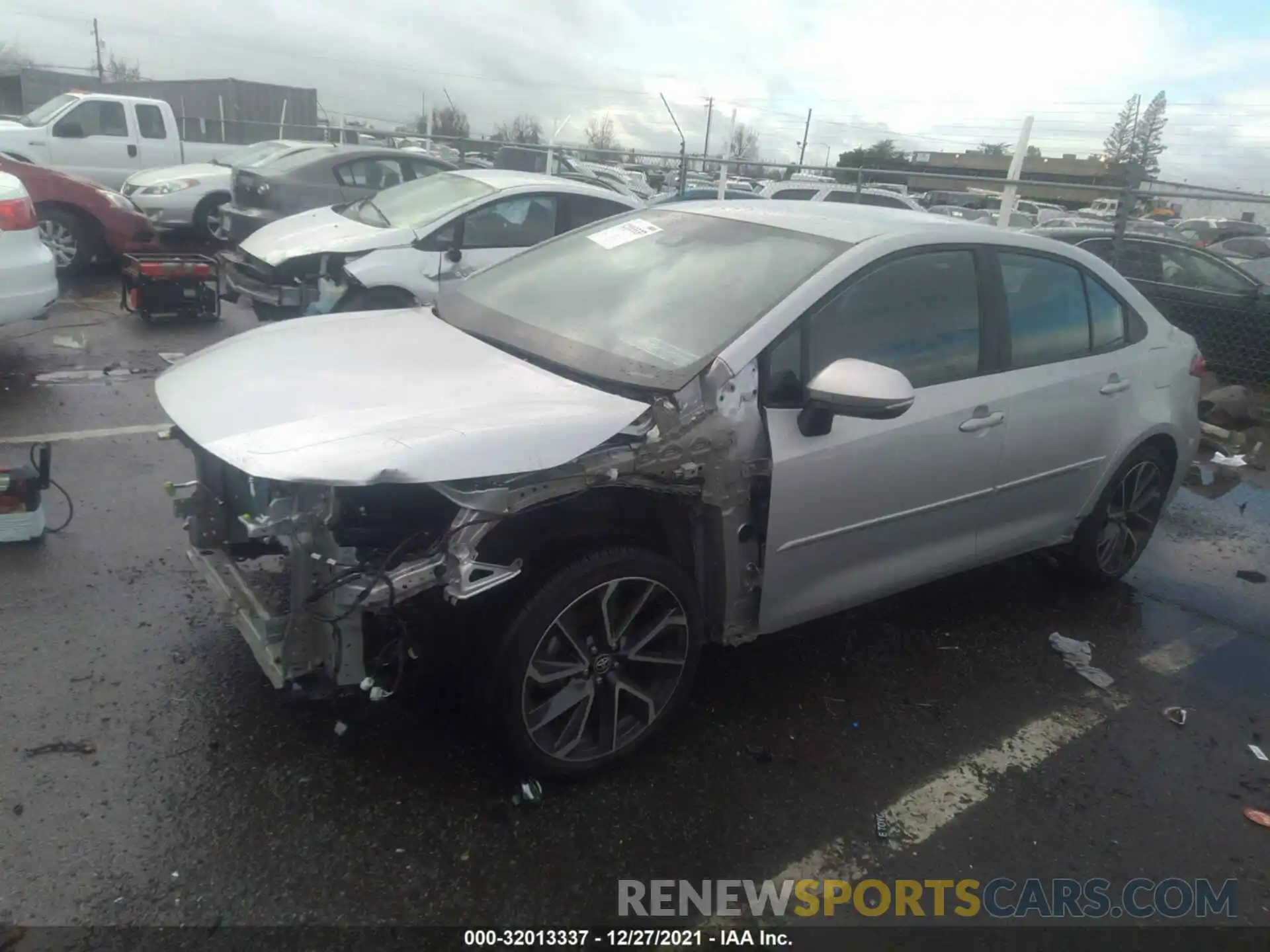 2 Photograph of a damaged car 5YFS4RCEXLP049600 TOYOTA COROLLA 2020