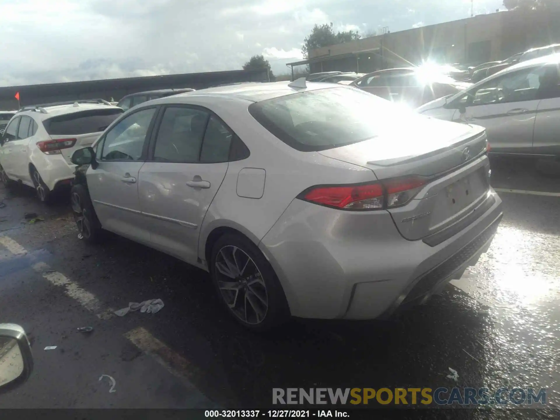 3 Photograph of a damaged car 5YFS4RCEXLP049600 TOYOTA COROLLA 2020