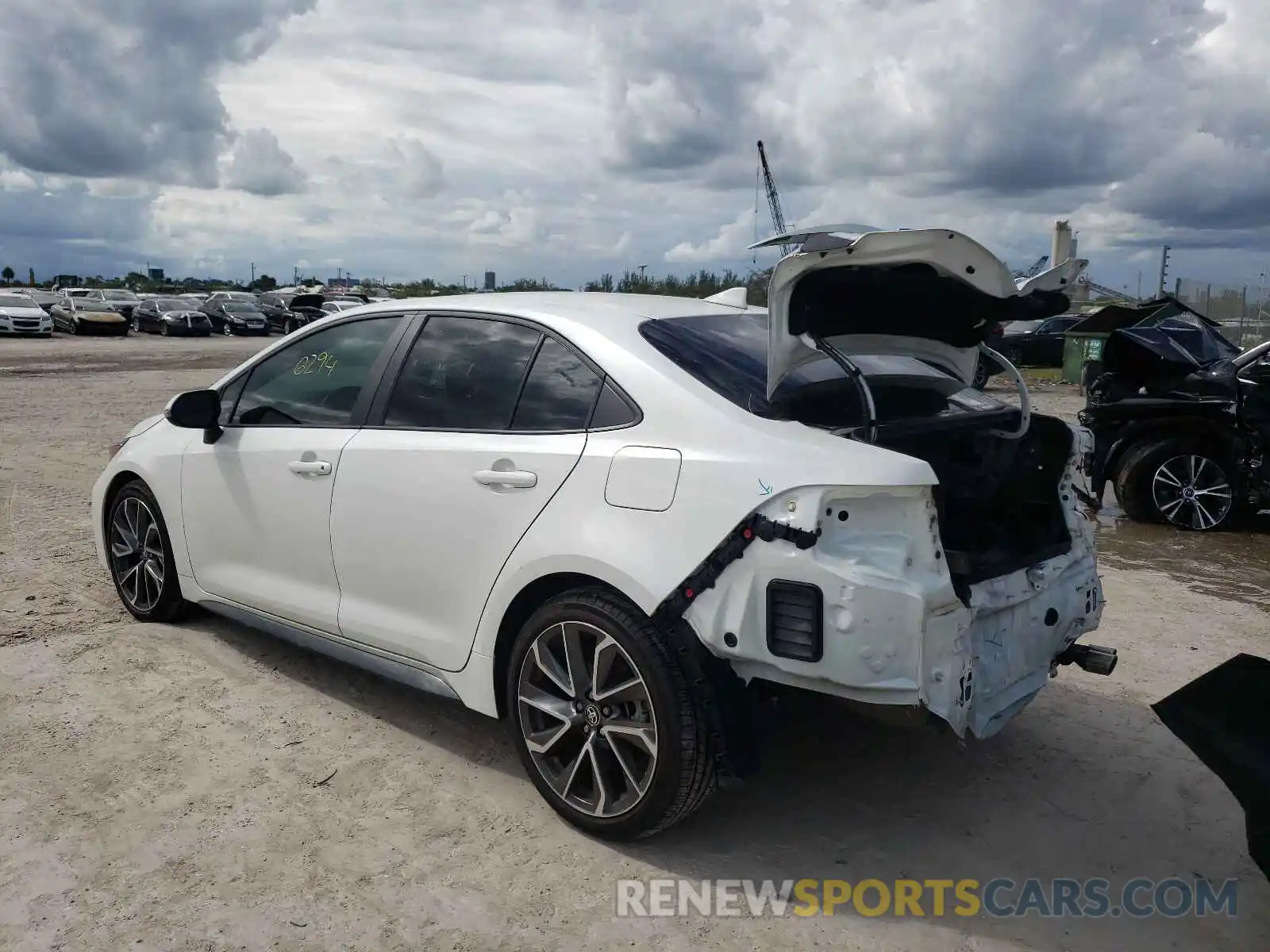 3 Photograph of a damaged car 5YFS4RCEXLP050939 TOYOTA COROLLA 2020