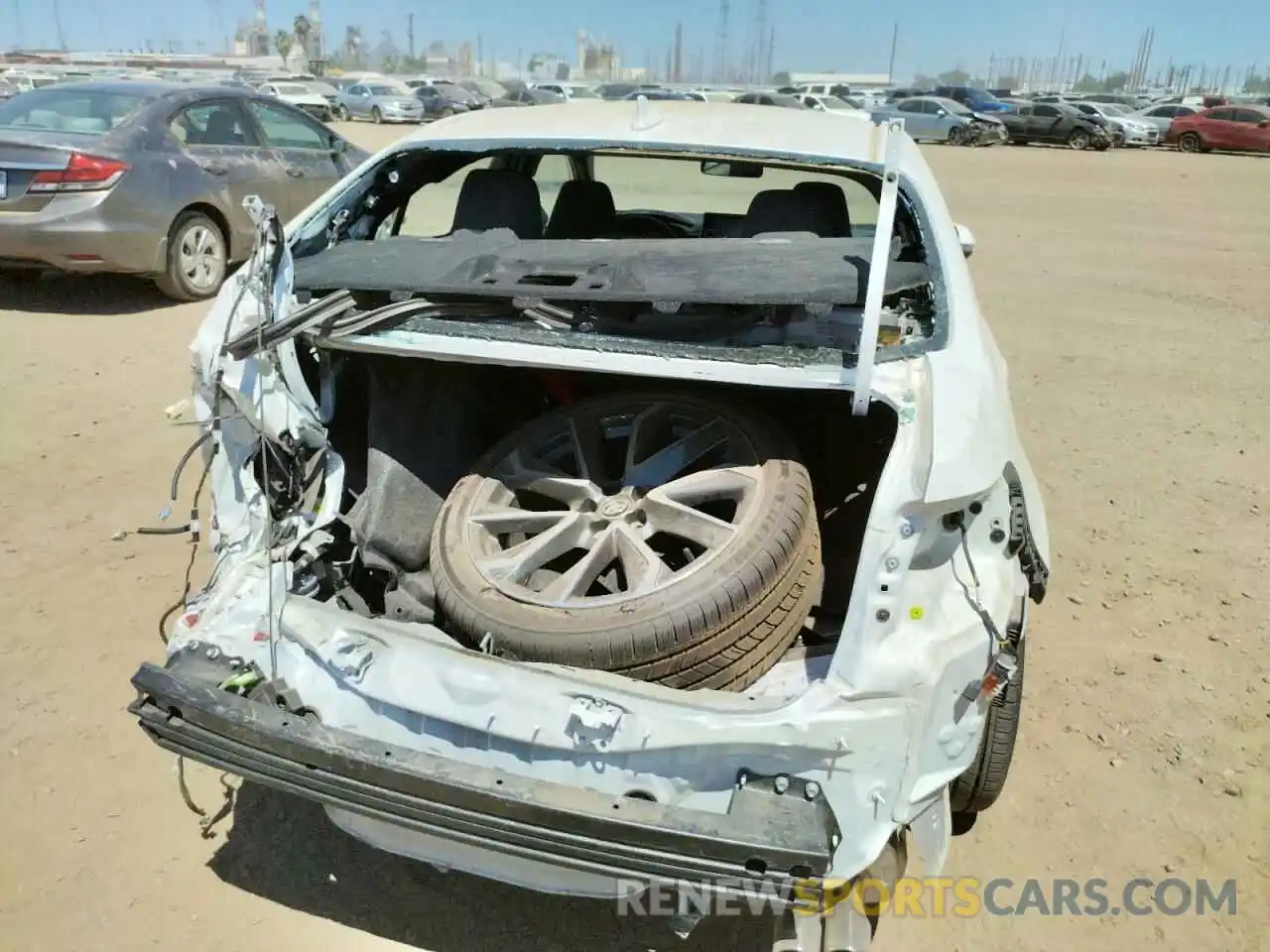 9 Photograph of a damaged car 5YFS4RCEXLP051072 TOYOTA COROLLA 2020