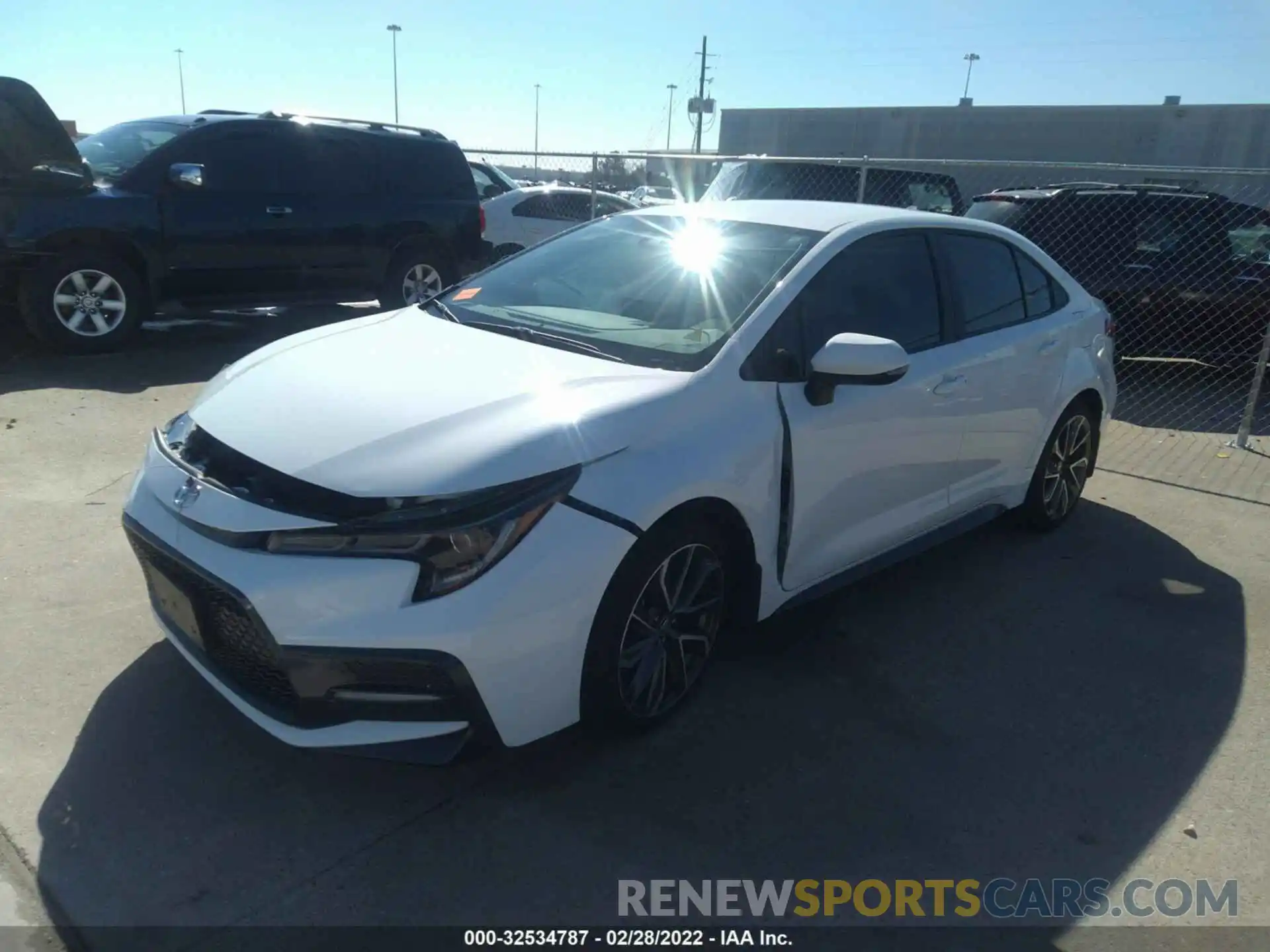 2 Photograph of a damaged car 5YFS4RCEXLP051511 TOYOTA COROLLA 2020