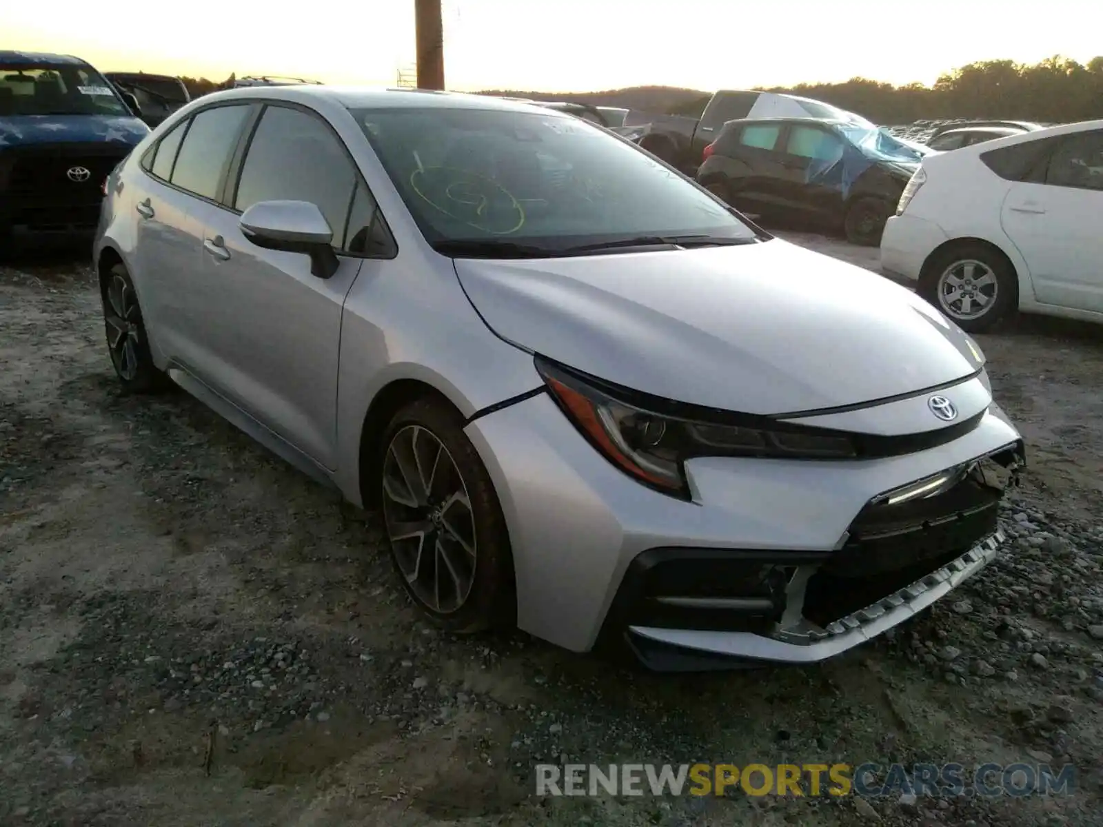 1 Photograph of a damaged car 5YFS4RCEXLP052464 TOYOTA COROLLA 2020