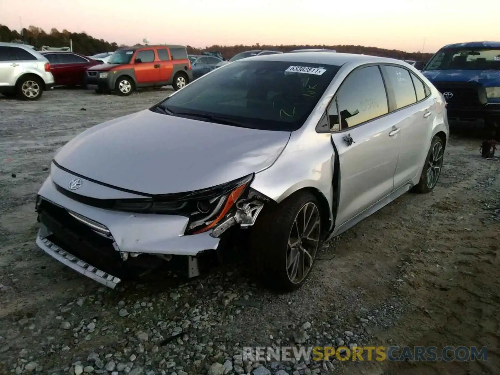 2 Photograph of a damaged car 5YFS4RCEXLP052464 TOYOTA COROLLA 2020