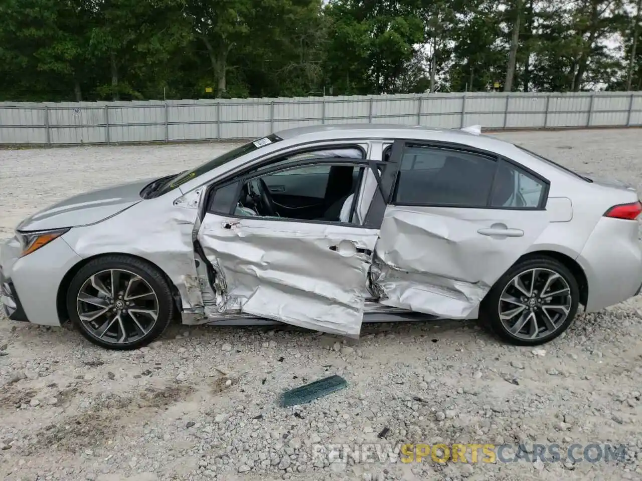 9 Photograph of a damaged car 5YFS4RCEXLP053422 TOYOTA COROLLA 2020