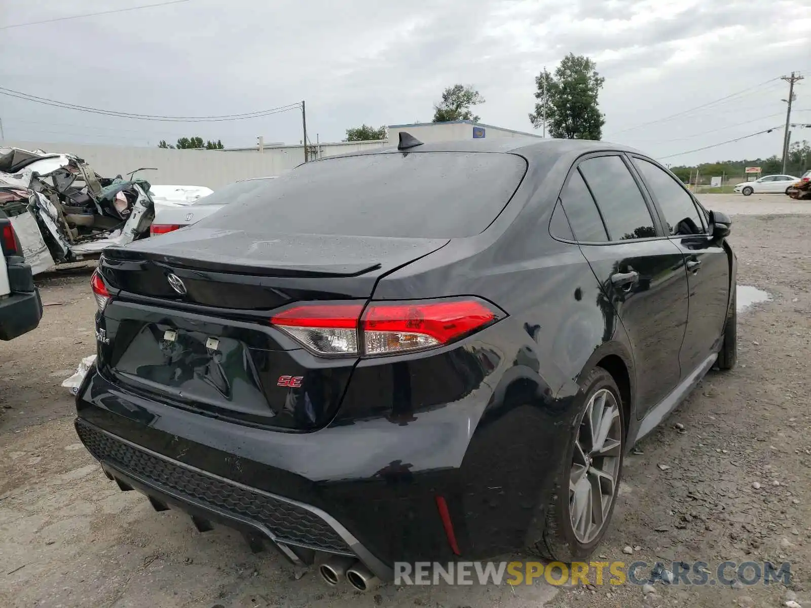 4 Photograph of a damaged car 5YFS4RCEXLP057163 TOYOTA COROLLA 2020