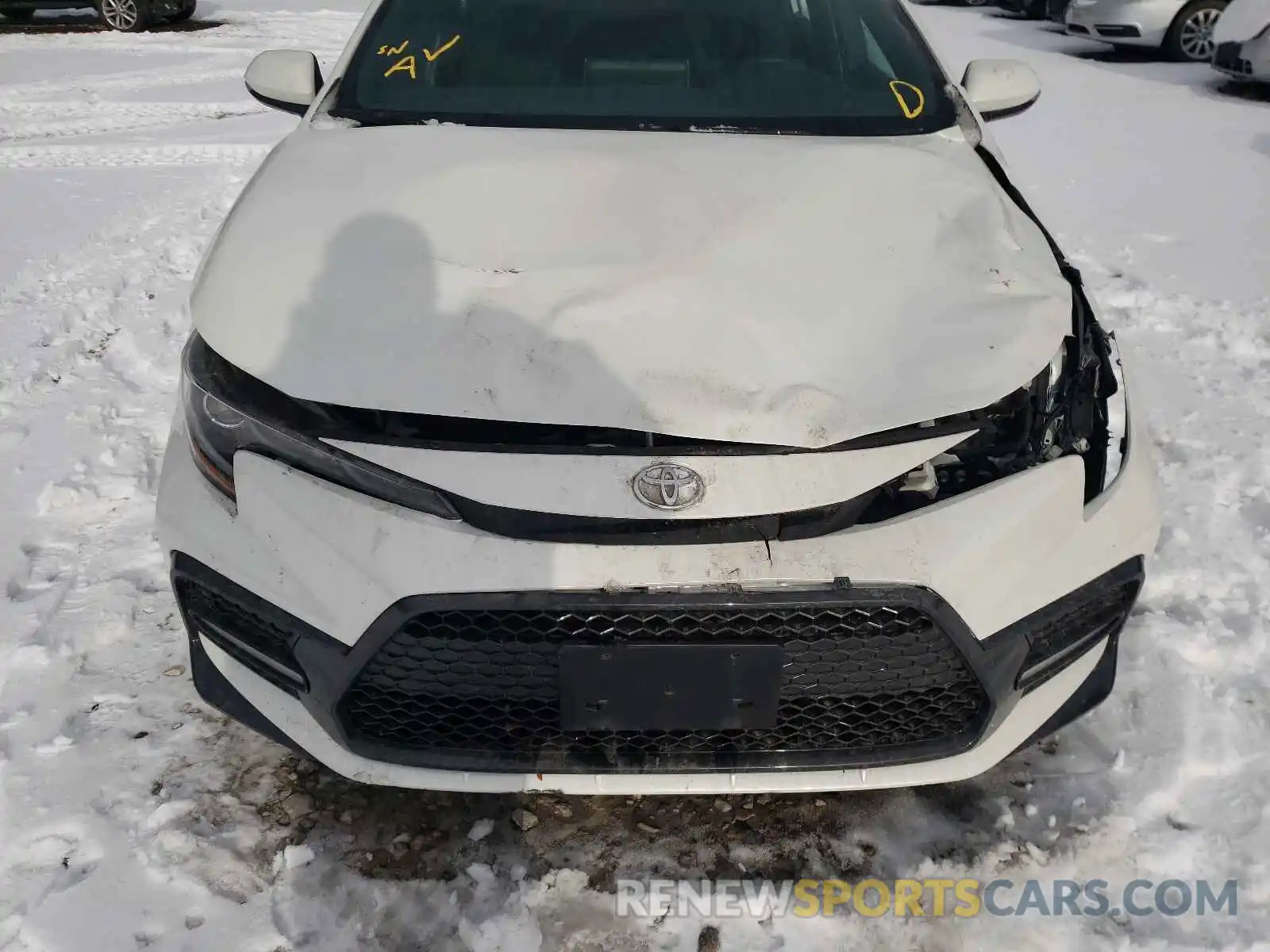 9 Photograph of a damaged car 5YFS4RCEXLP057230 TOYOTA COROLLA 2020