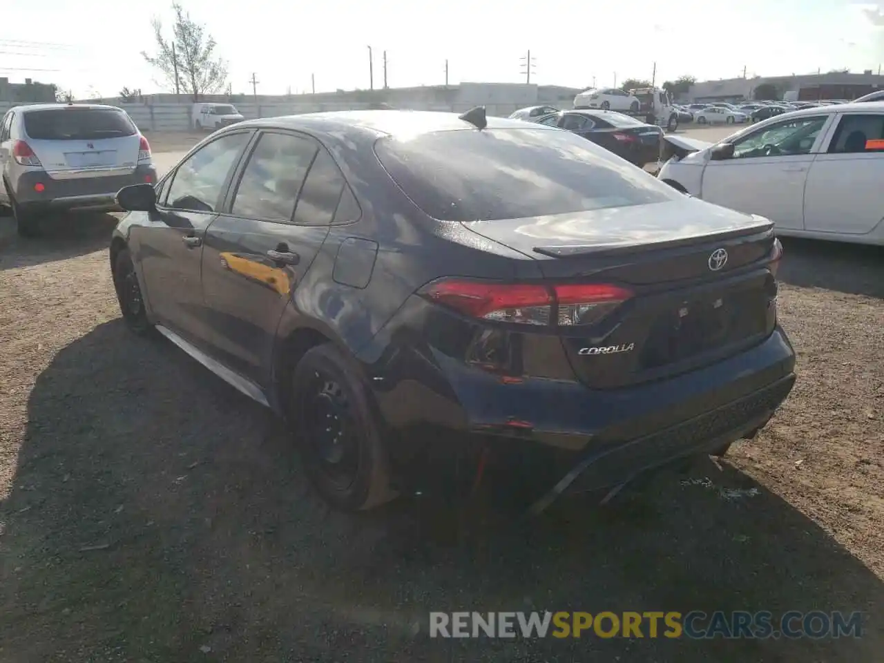 3 Photograph of a damaged car 5YFT4RCE0LP009806 TOYOTA COROLLA 2020