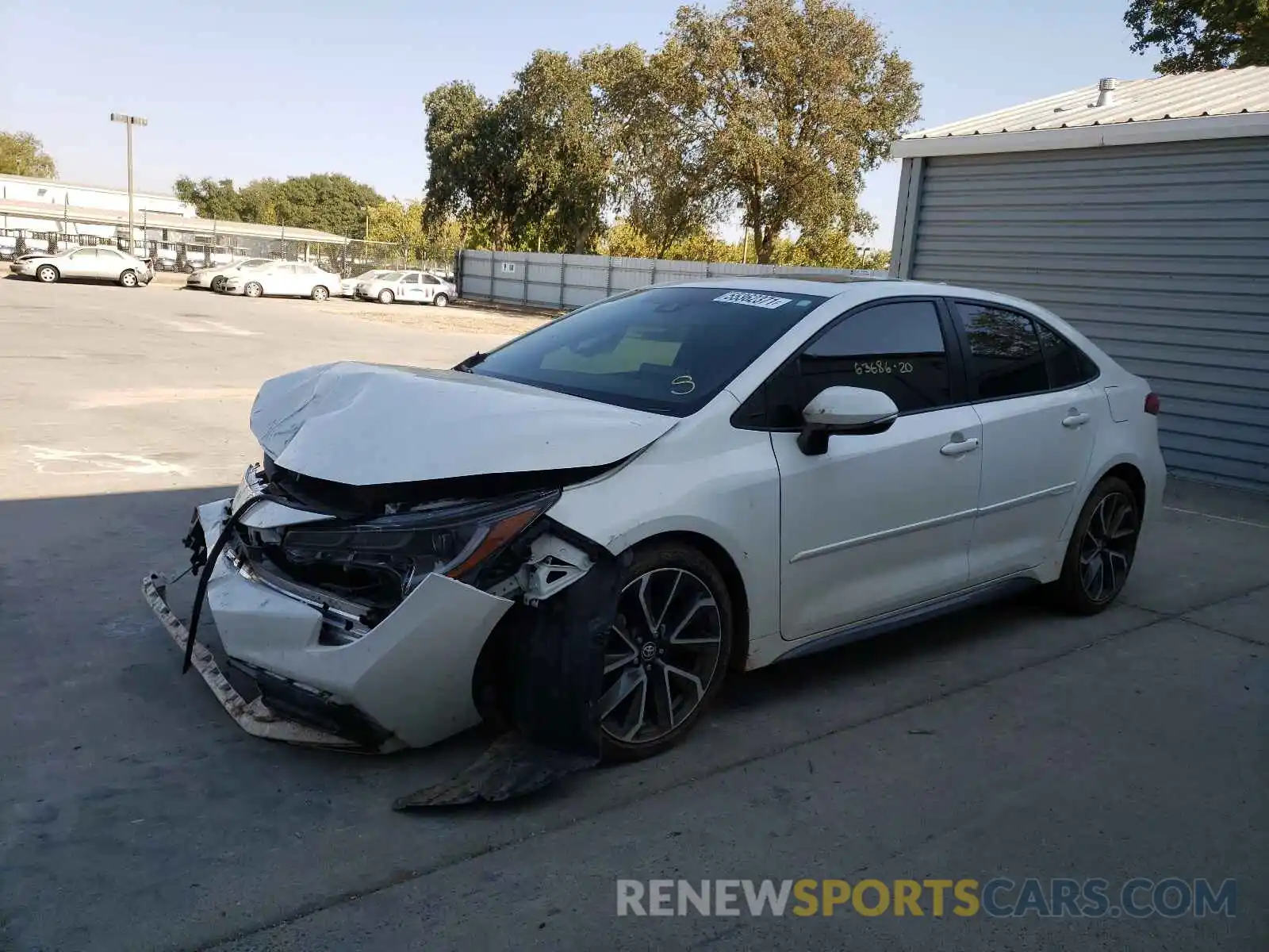 2 Photograph of a damaged car 5YFT4RCE0LP018974 TOYOTA COROLLA 2020