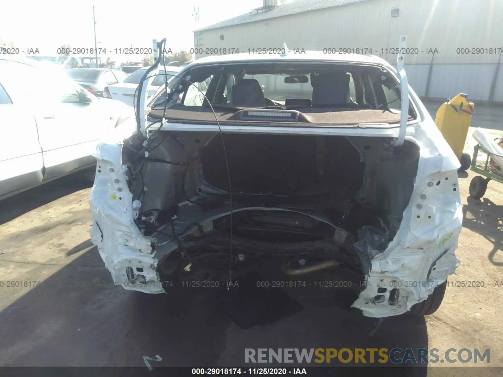 6 Photograph of a damaged car 5YFT4RCE0LP029778 TOYOTA COROLLA 2020